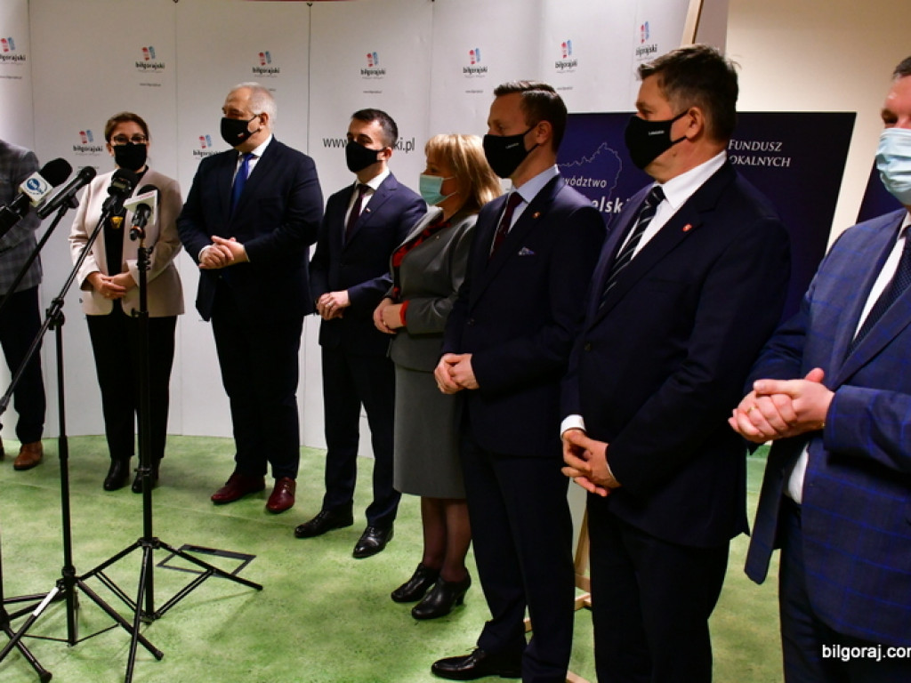 Ponad 25 mln zł wsparcia na inwestycje w powiecie biłgorajskim (FOTO, VIDEO)