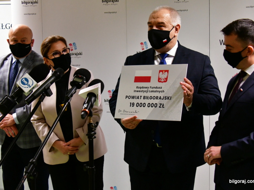 Ponad 25 mln zł wsparcia na inwestycje w powiecie biłgorajskim (FOTO, VIDEO)