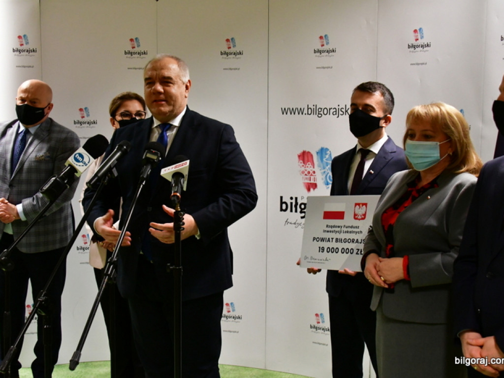 Ponad 25 mln zł wsparcia na inwestycje w powiecie biłgorajskim (FOTO, VIDEO)