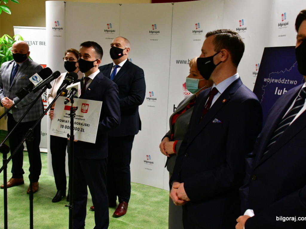 Ponad 25 mln zł wsparcia na inwestycje w powiecie biłgorajskim (FOTO, VIDEO)