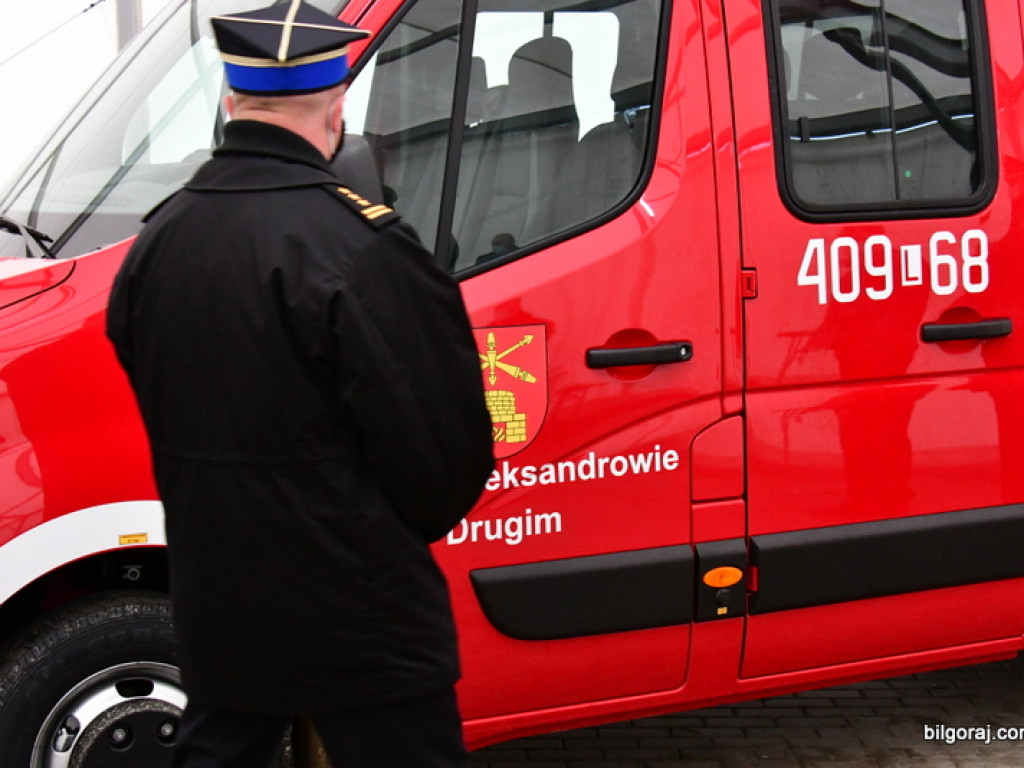 Nowy samochód dla strażaków z OSP Aleksandrów II (FOTO)