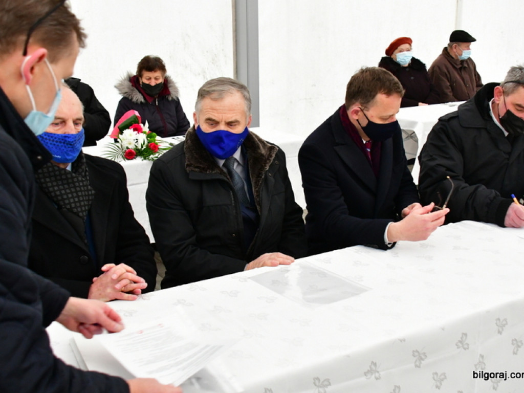 Nowy samochód dla strażaków z OSP Aleksandrów II (FOTO)