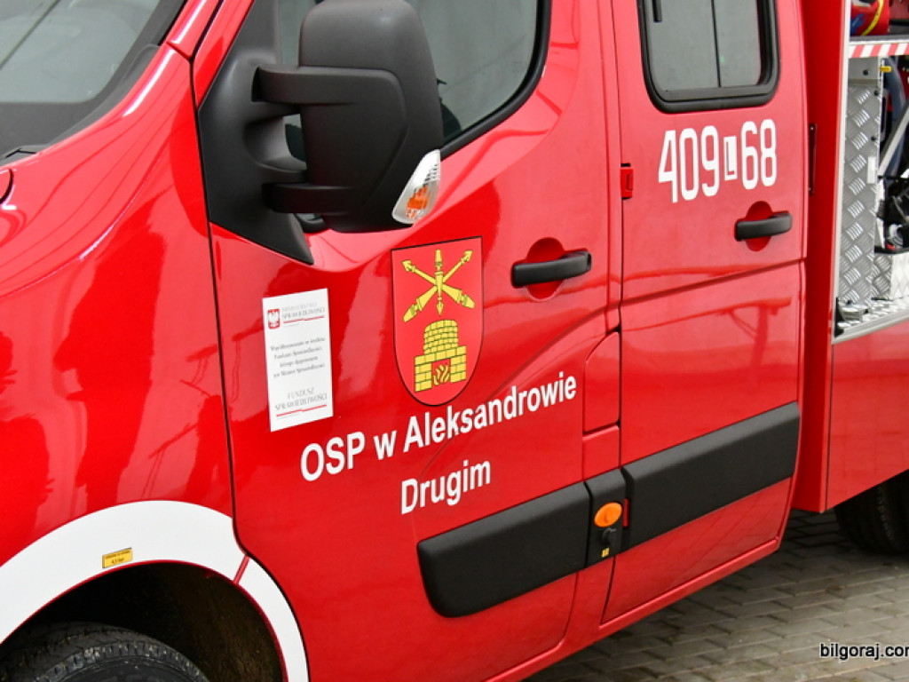 Nowy samochód dla strażaków z OSP Aleksandrów II (FOTO)