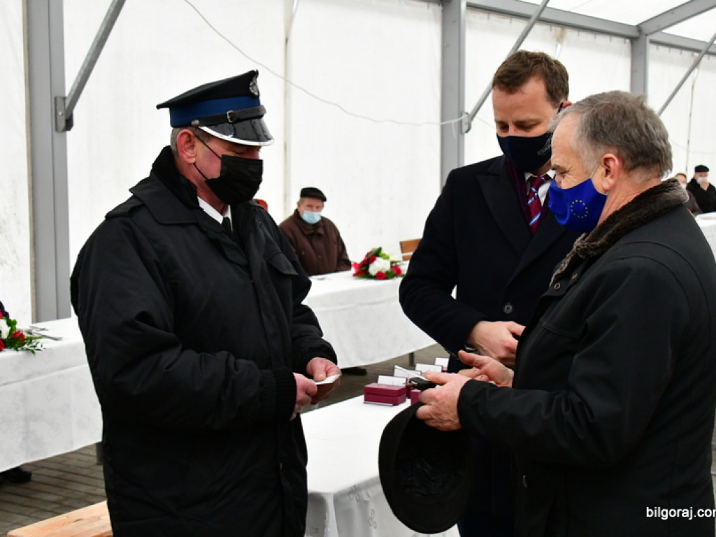 Nowy samochód dla strażaków z OSP Aleksandrów II (FOTO)