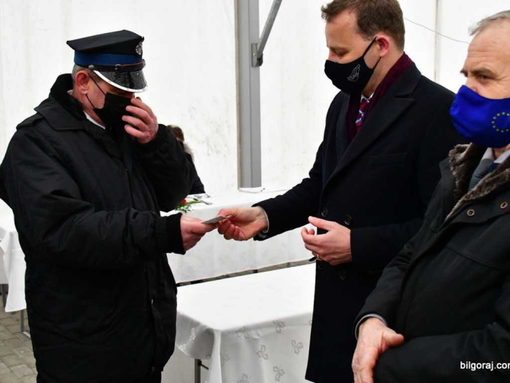 Nowy samochód dla strażaków z OSP Aleksandrów II (FOTO)