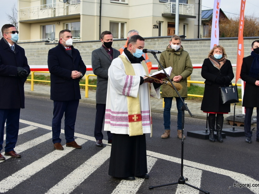 Zakończył się remont drogi krajowej Nr 74 na odcinku Frampol - Gorajec (FOTO)