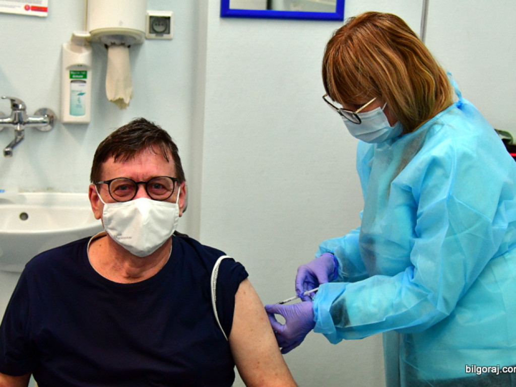 W Biłgoraju ruszyły szczepienia przeciw Covid-19 (FOTO)