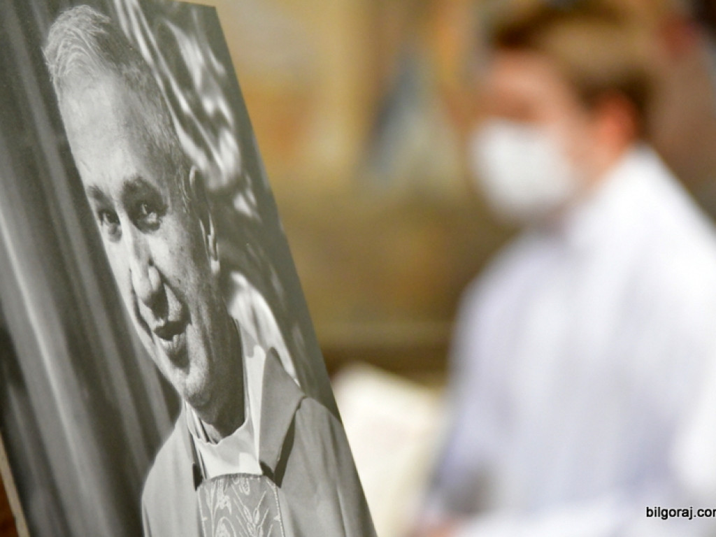 Pogrzeb ks. Jacka Bednarza (FOTO)