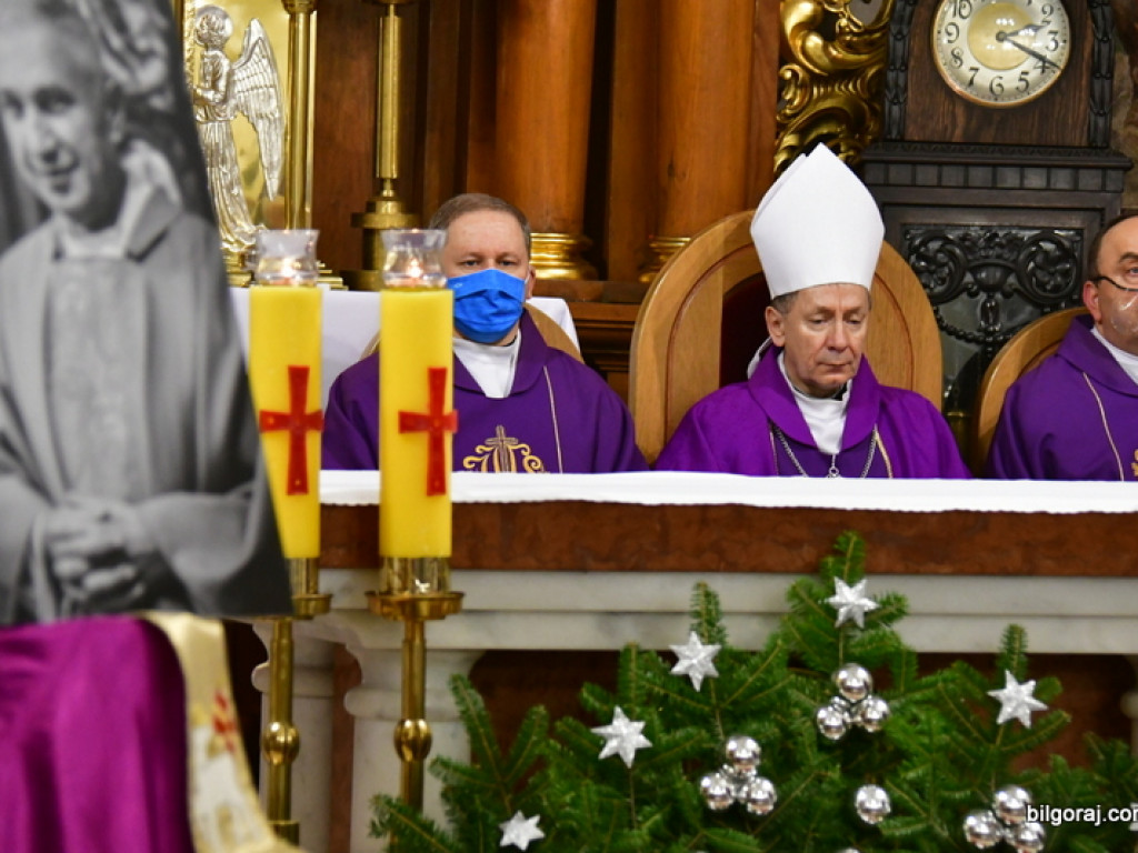 Pogrzeb ks. Jacka Bednarza (FOTO)