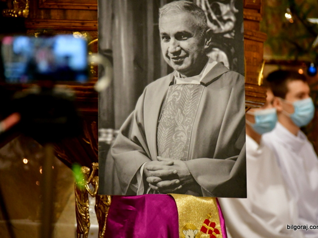 Pogrzeb ks. Jacka Bednarza (FOTO)