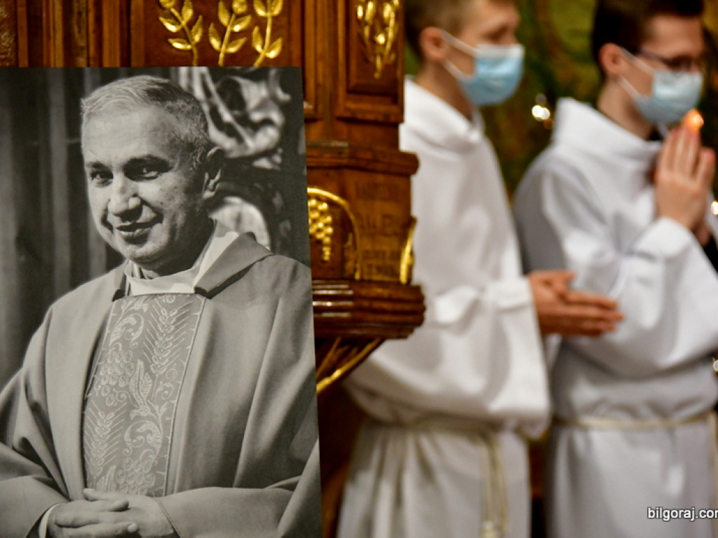 Pogrzeb ks. Jacka Bednarza (FOTO)