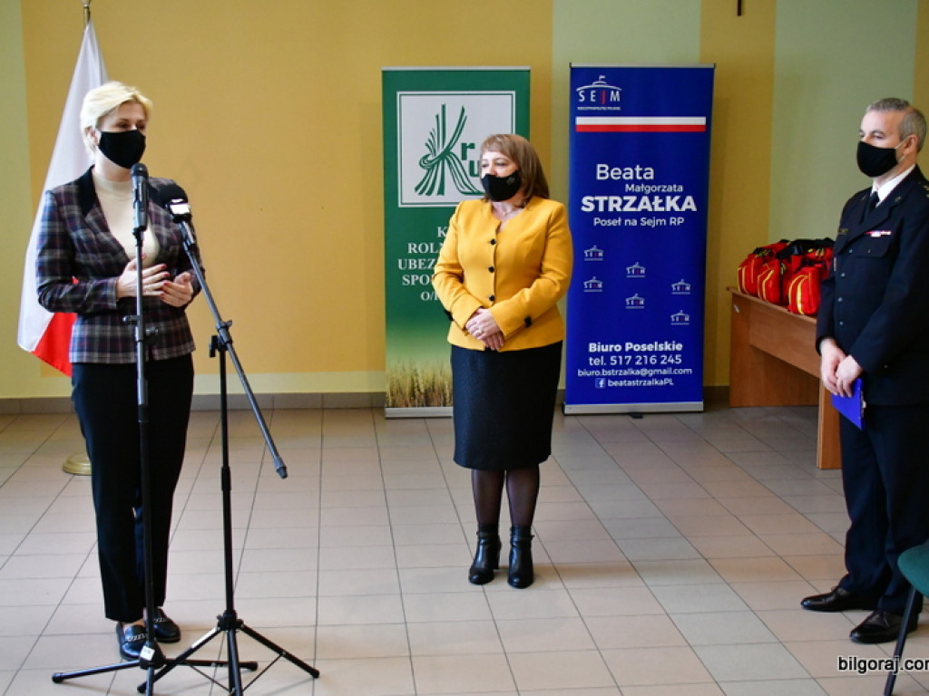 Zestawy ratownicze - specjalne torby z gotowym wyposażeniem trafiły do jednostek OSP (FOTO)