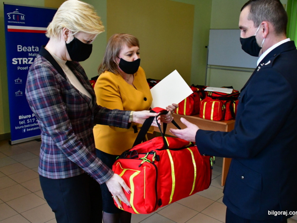 Zestawy ratownicze - specjalne torby z gotowym wyposażeniem trafiły do jednostek OSP (FOTO)