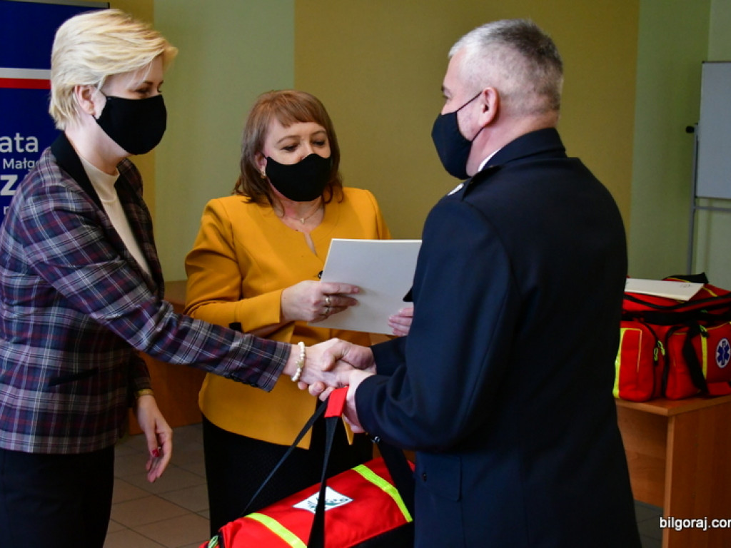 Zestawy ratownicze - specjalne torby z gotowym wyposażeniem trafiły do jednostek OSP (FOTO)