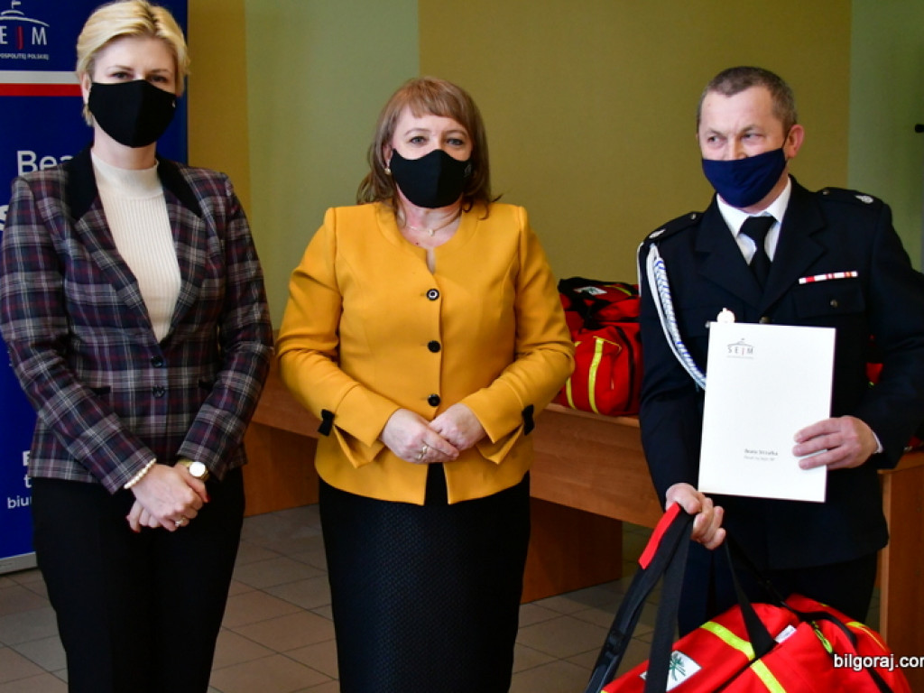 Zestawy ratownicze - specjalne torby z gotowym wyposażeniem trafiły do jednostek OSP (FOTO)