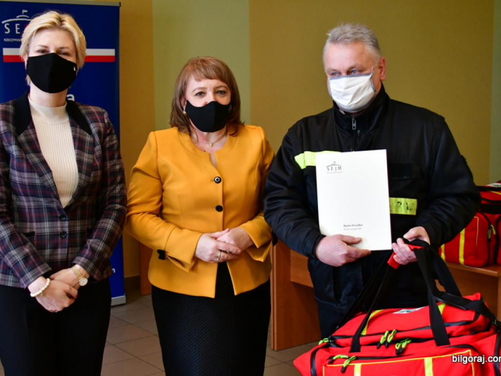 Zestawy ratownicze - specjalne torby z gotowym wyposażeniem trafiły do jednostek OSP (FOTO)