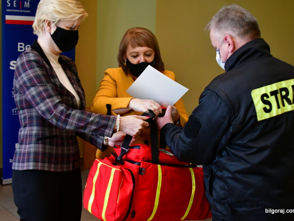 Zestawy ratownicze - specjalne torby z gotowym wyposażeniem trafiły do jednostek OSP (FOTO)