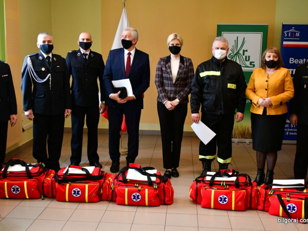 Zestawy ratownicze - specjalne torby z gotowym wyposażeniem trafiły do jednostek OSP (FOTO)