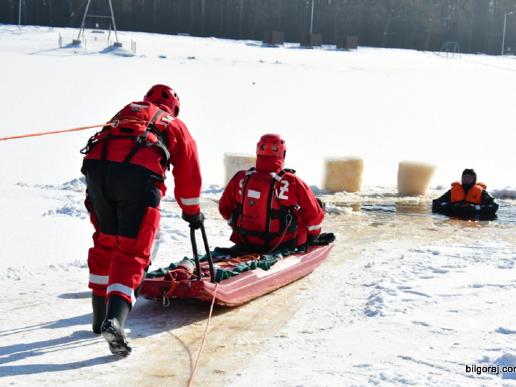 Strażacy ćwiczyli nad Zalewem Bojary (FOTO)