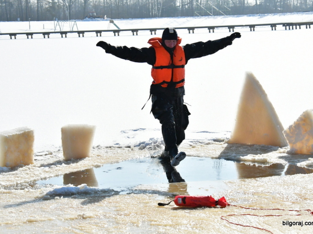 Strażacy ćwiczyli nad Zalewem Bojary (FOTO)