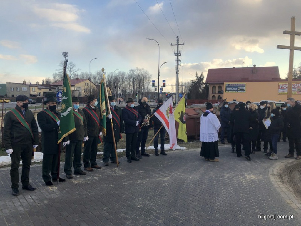 Pożegnanie śp. Tadeusza Tujaki - zasłużonego nauczyciela, radnego Rady Powiatu i działacza społecznego Ziemi Biłgorajskiej (FOTO)