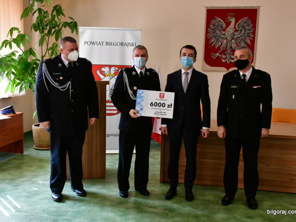 Z budżetu powiatu 130 tys. zł wsparcia dla jednostek OSP (FOTO, VIDEO)