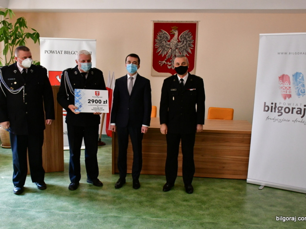 Z budżetu powiatu 130 tys. zł wsparcia dla jednostek OSP (FOTO, VIDEO)