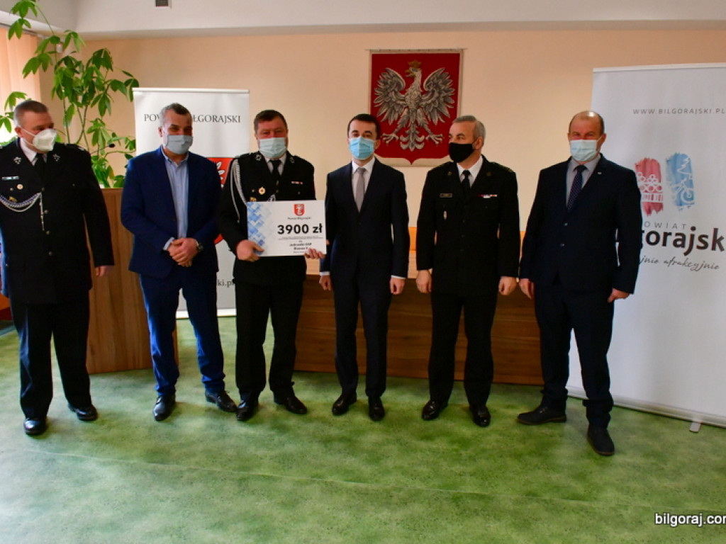 Z budżetu powiatu 130 tys. zł wsparcia dla jednostek OSP (FOTO, VIDEO)