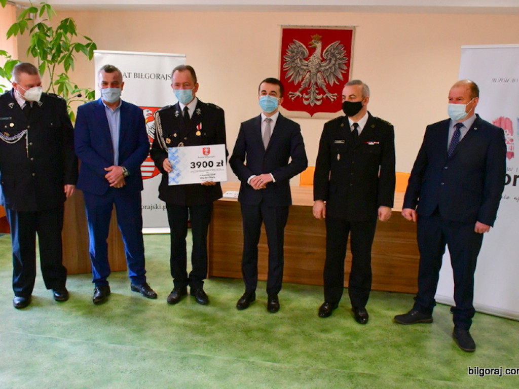Z budżetu powiatu 130 tys. zł wsparcia dla jednostek OSP (FOTO, VIDEO)
