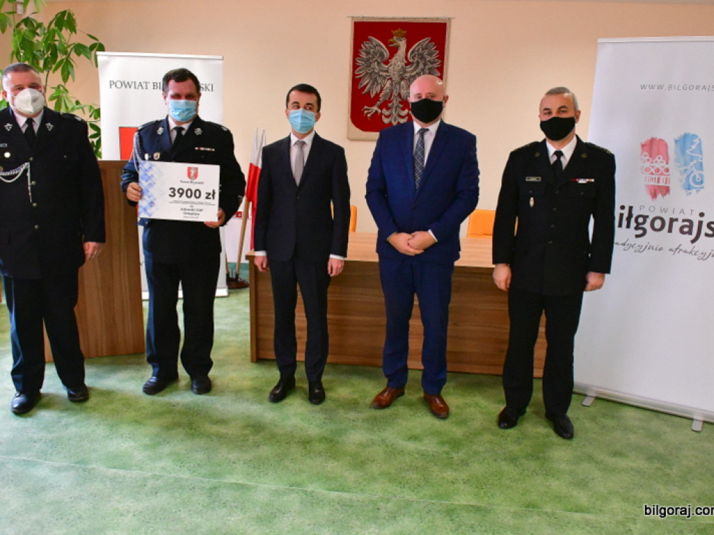 Z budżetu powiatu 130 tys. zł wsparcia dla jednostek OSP (FOTO, VIDEO)