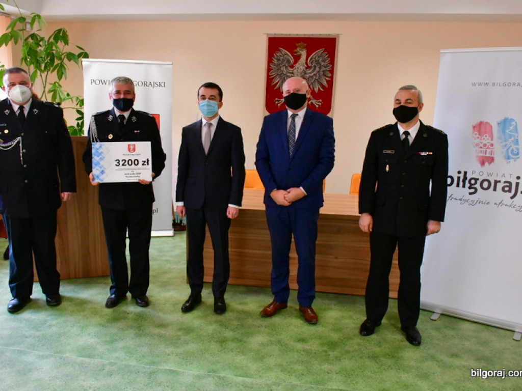 Z budżetu powiatu 130 tys. zł wsparcia dla jednostek OSP (FOTO, VIDEO)