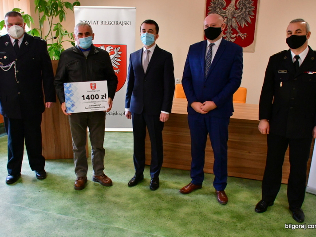 Z budżetu powiatu 130 tys. zł wsparcia dla jednostek OSP (FOTO, VIDEO)