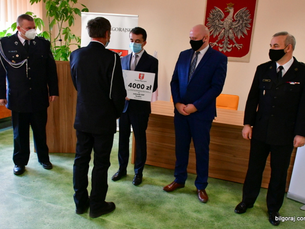 Z budżetu powiatu 130 tys. zł wsparcia dla jednostek OSP (FOTO, VIDEO)