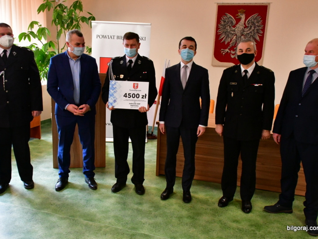 Z budżetu powiatu 130 tys. zł wsparcia dla jednostek OSP (FOTO, VIDEO)