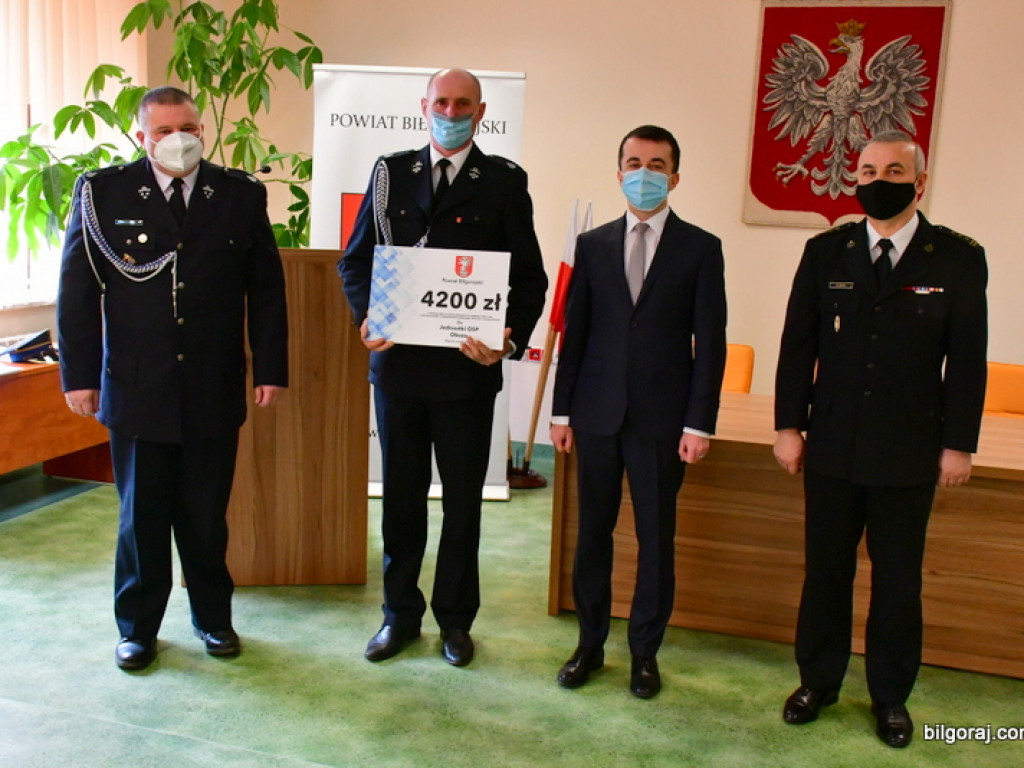 Z budżetu powiatu 130 tys. zł wsparcia dla jednostek OSP (FOTO, VIDEO)