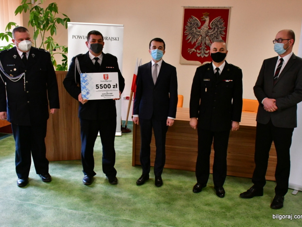 Z budżetu powiatu 130 tys. zł wsparcia dla jednostek OSP (FOTO, VIDEO)