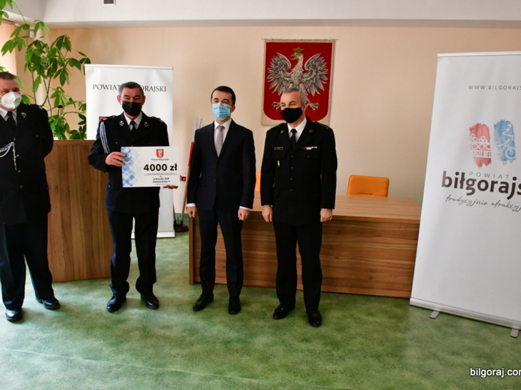 Z budżetu powiatu 130 tys. zł wsparcia dla jednostek OSP (FOTO, VIDEO)