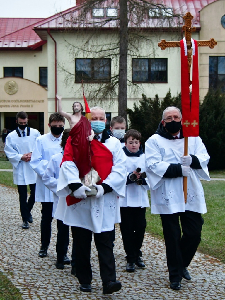 Prawdziwie Zmartwychwstał! (FOTO)