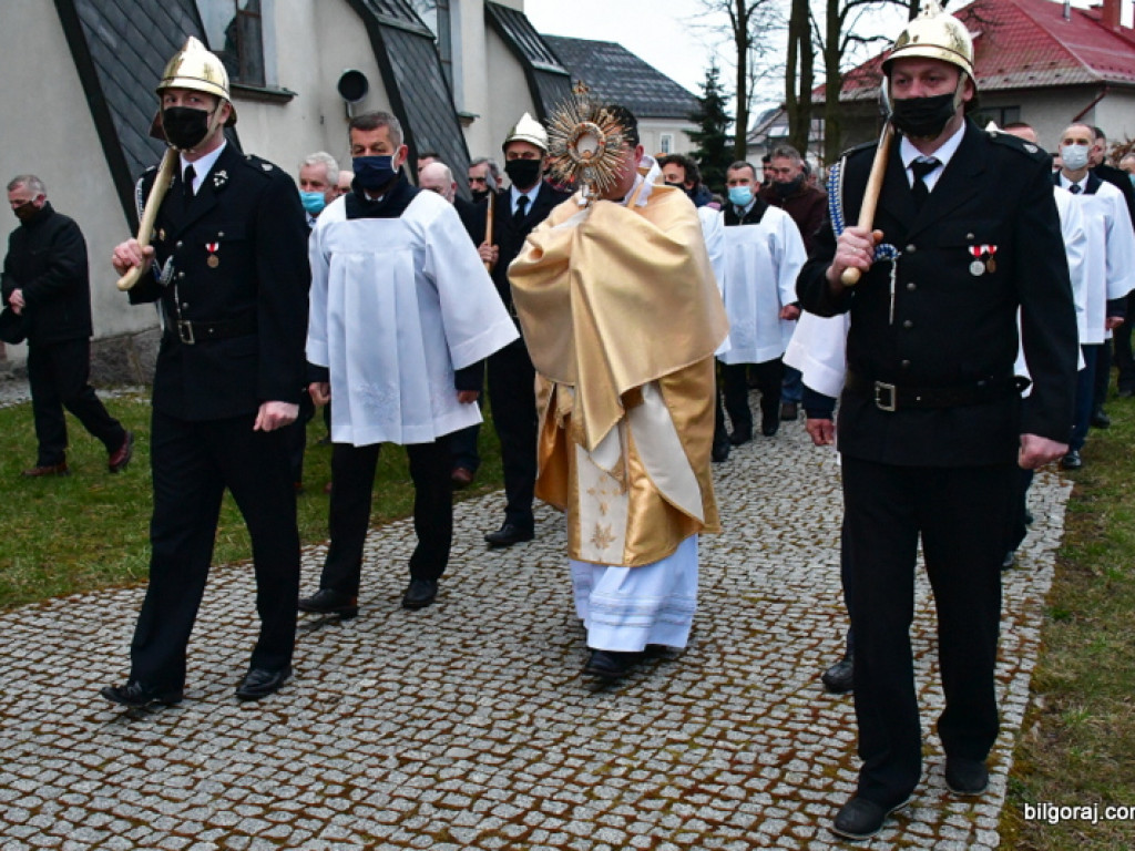 Prawdziwie Zmartwychwstał! (FOTO)