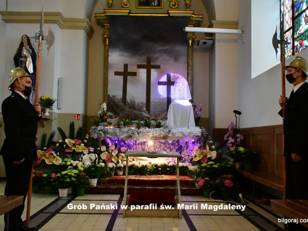 Ciemnice i Groby Pańskie w parafiach powiatu biłgorajskiego (FOTO)