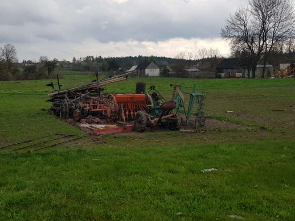 Trąba powietrzna szalała nad Tereszpolem. Uszkodziła domy, zniszczyła budynki gospodarcze (FOTO)