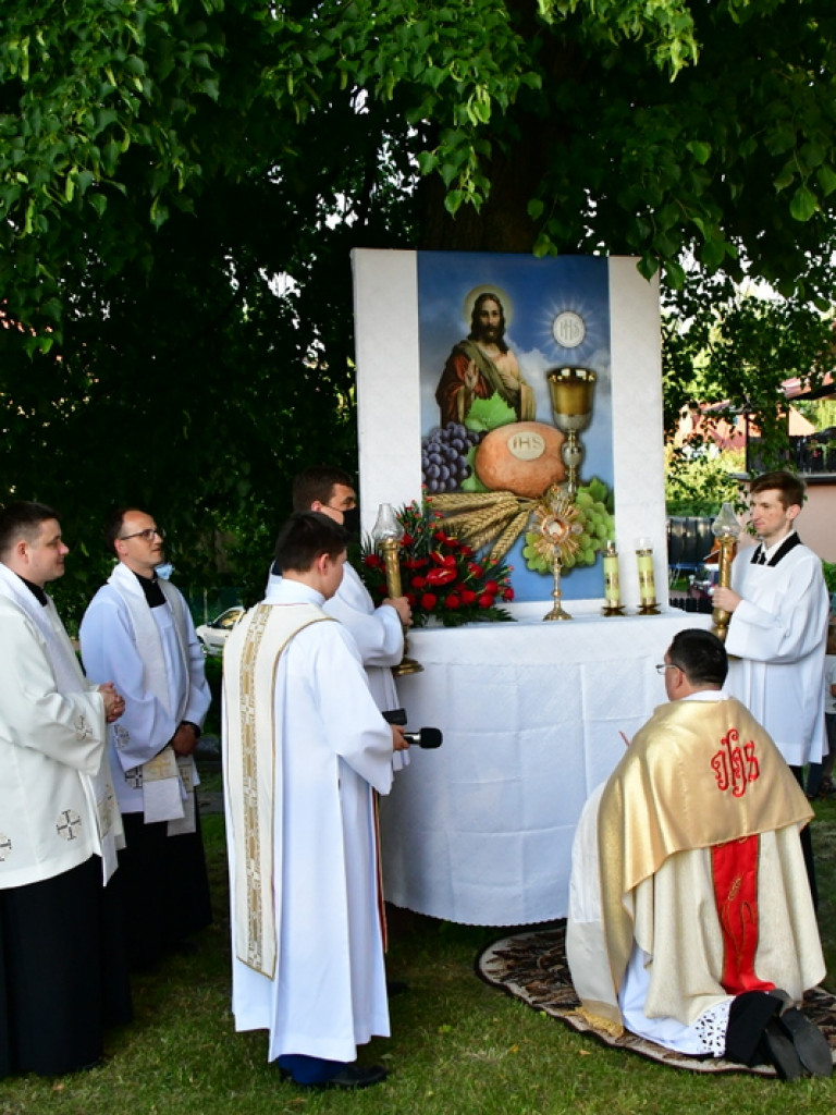 Pan idzie z nieba... zakończenie zwyczajowej oktawy Bożego Ciała (FOTO)