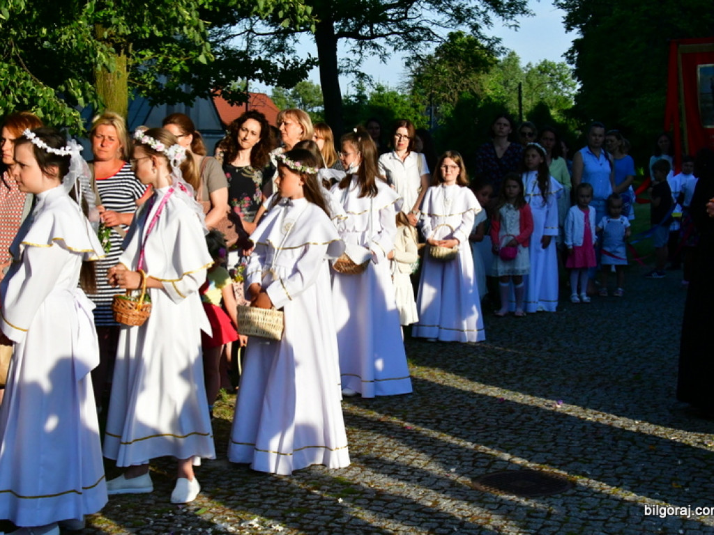 Pan idzie z nieba... zakończenie zwyczajowej oktawy Bożego Ciała (FOTO)