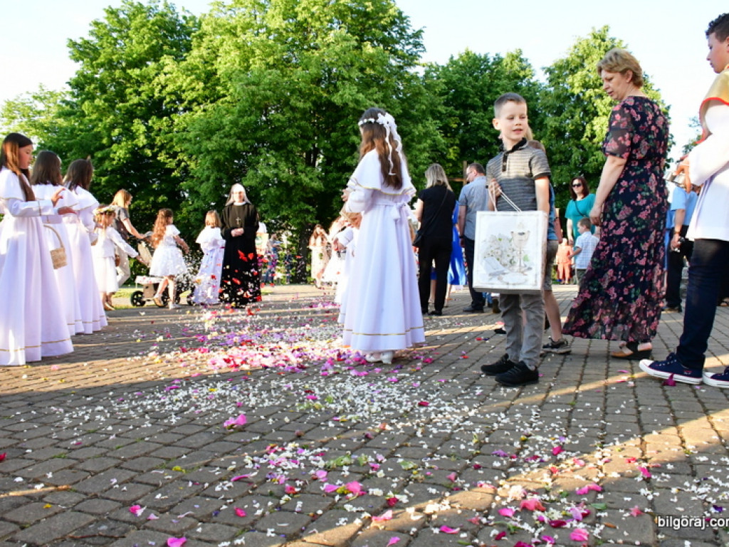 Pan idzie z nieba... zakończenie zwyczajowej oktawy Bożego Ciała (FOTO)