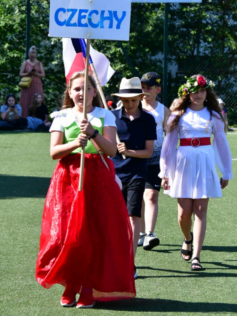 Igrzyska dzieci i młodzieży w SP Nr 1 (FOTO)