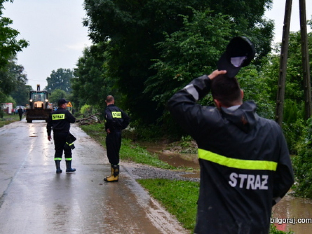 Urwanie chmury nad gminą Turobin (FOTO, VIDEO)