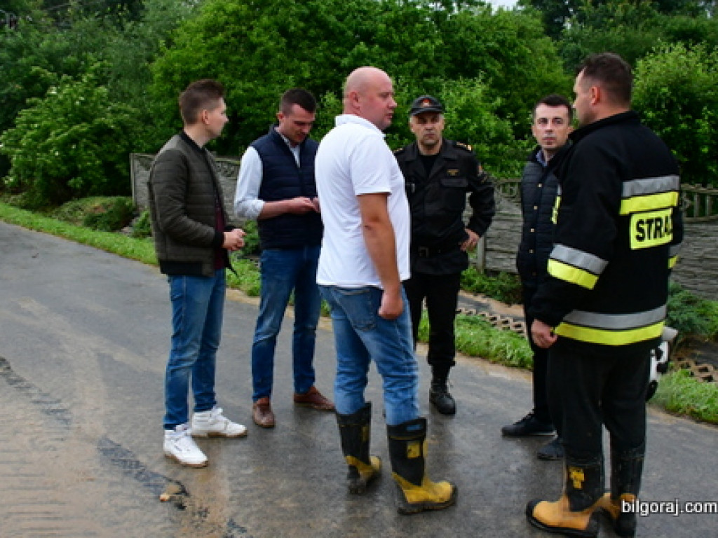 Urwanie chmury nad gminą Turobin (FOTO, VIDEO)