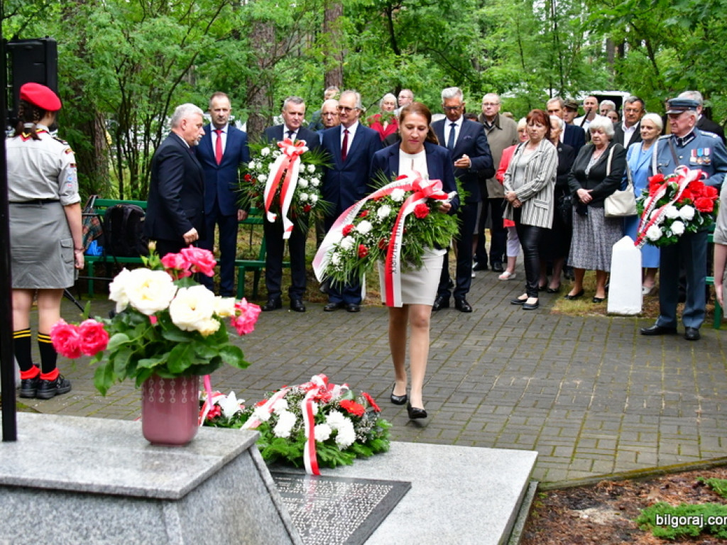 77. rocznica niemieckiego mordu polskich partyzantów w lesie Rapy koło Biłgoraja (FOTO)