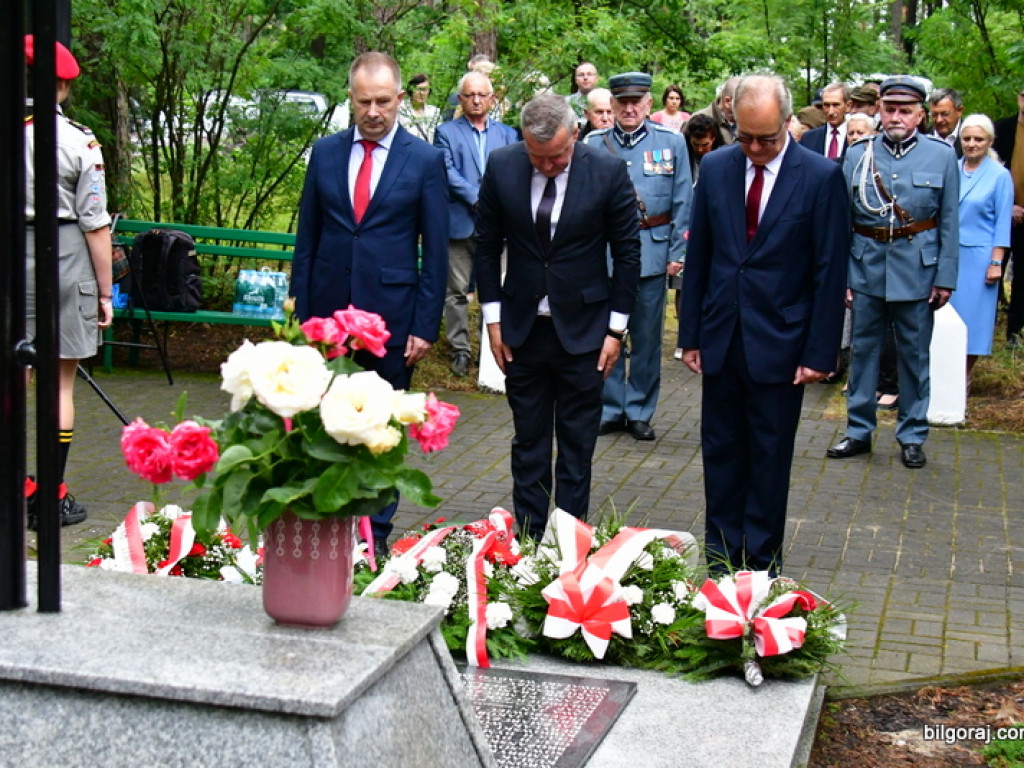 77. rocznica niemieckiego mordu polskich partyzantów w lesie Rapy koło Biłgoraja (FOTO)