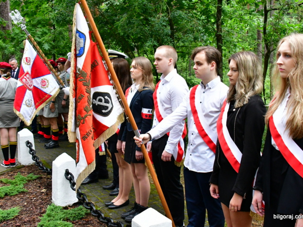 77. rocznica niemieckiego mordu polskich partyzantów w lesie Rapy koło Biłgoraja (FOTO)
